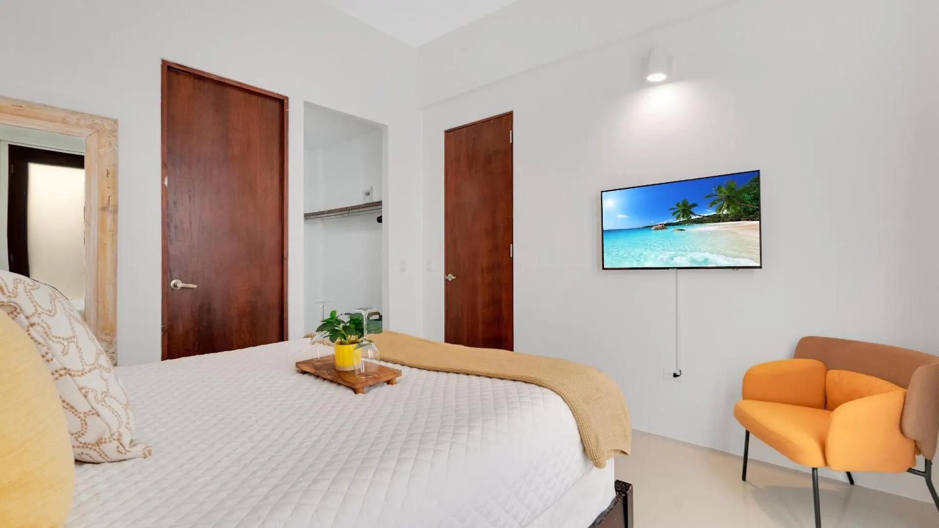 Charming Osj Hideaway - Terrace & Full Kitchen Apartment San Juan