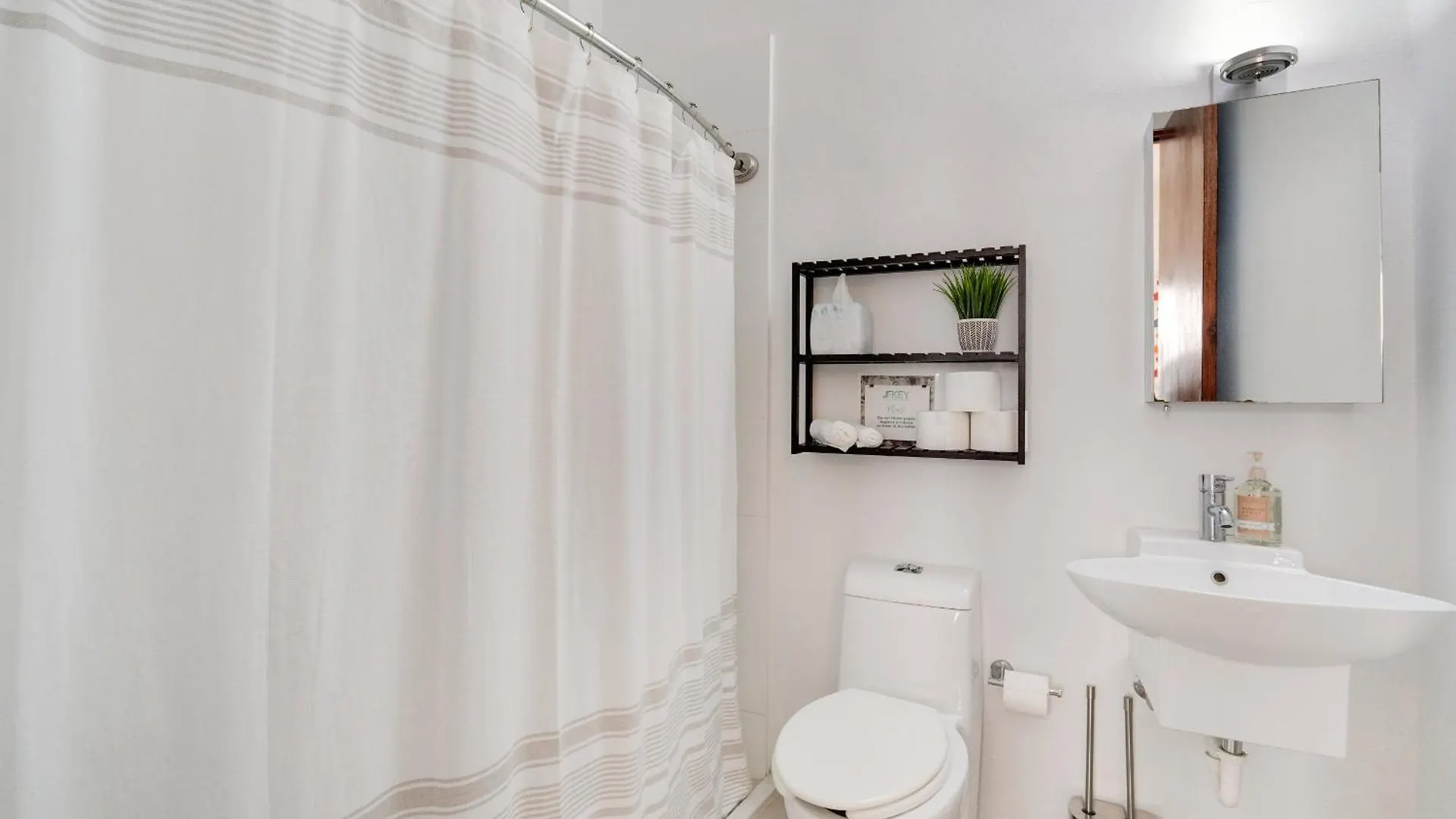 Charming Osj Hideaway - Terrace & Full Kitchen Apartment San Juan Puerto Rico